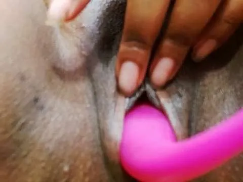 Live sex webcam photo for KIIRA_FORD #242609489