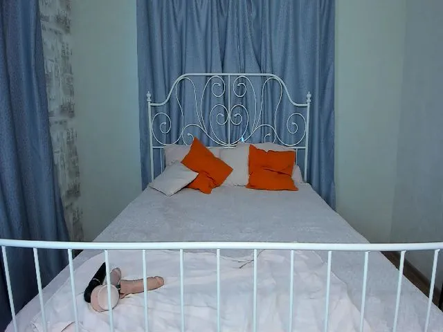 Live sex webcam photo for A11yson #259683672