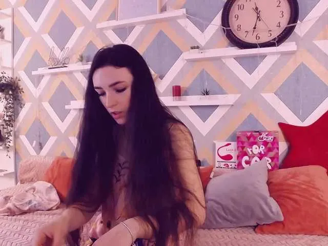 Live sex webcam photo for KariNeal #243185597