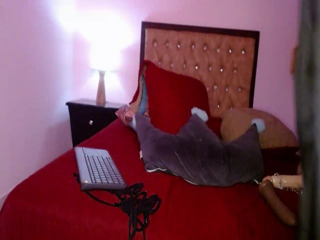 Live sex webcam photo for Manelik_benz #261066088