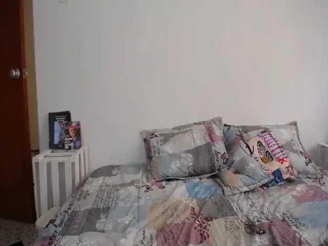 Live sex webcam photo for Miku_Grrr #253095939
