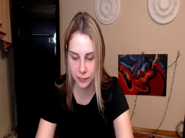 Live sex webcam photo for PolliMilk #255834076