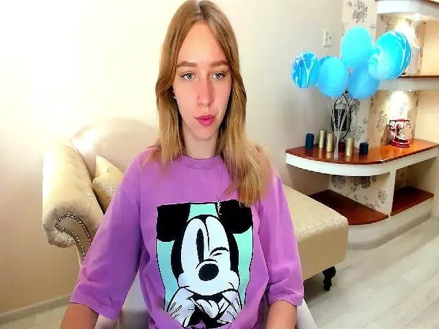Live sex webcam photo for CrystalSsoul #254093565