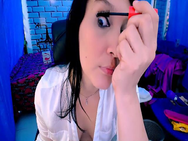 Live sex webcam photo for Sashabreck #287859975