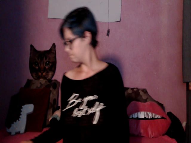 Live sex webcam photo for IamMiky #252310364