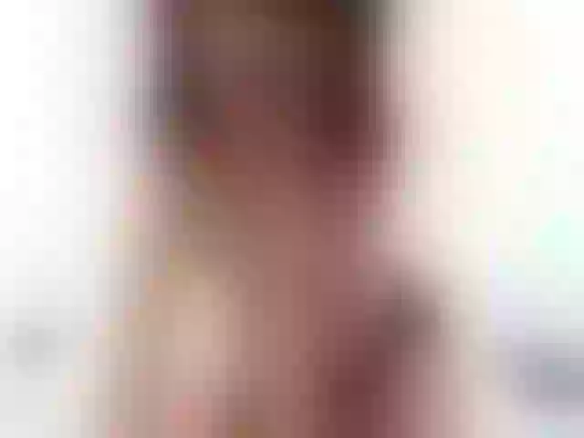 Live sex webcam photo for Carolineback #254679969