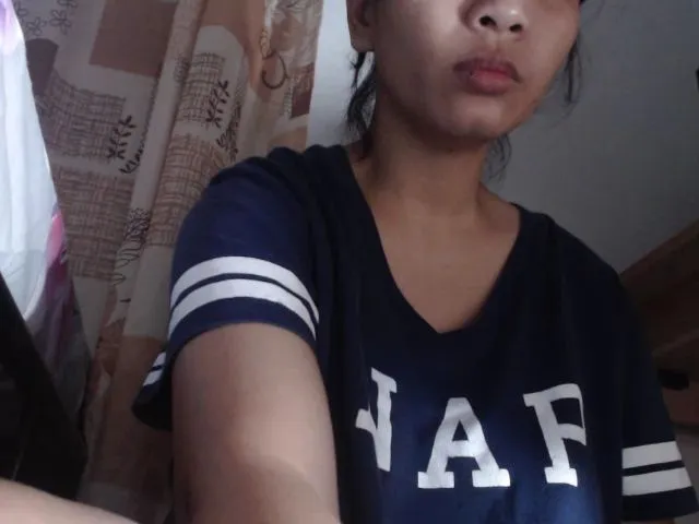 Live sex webcam photo for HotpukiLuver #255446322