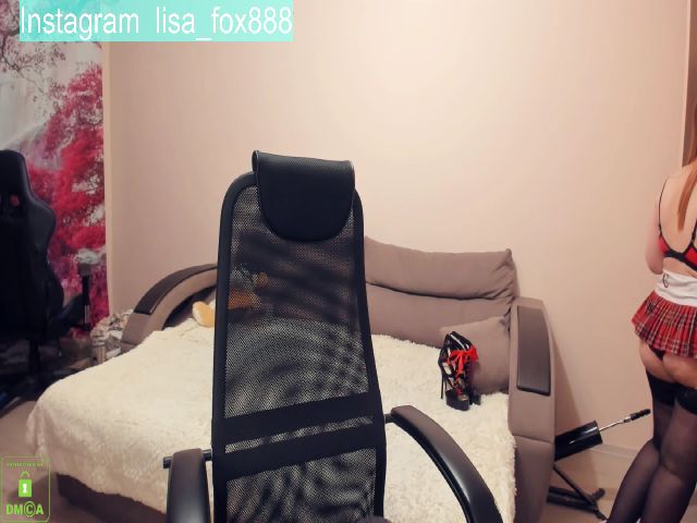 Live sex webcam photo for Lizzzzon #259003621