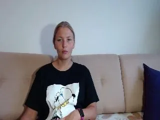 Live sex webcam photo for UrBlack_Kitty #252098299