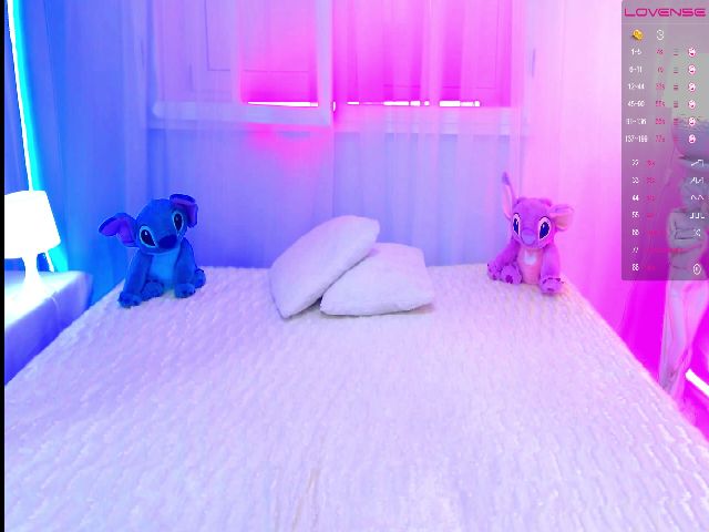 Live sex webcam photo for Jay__Kitten #261090422