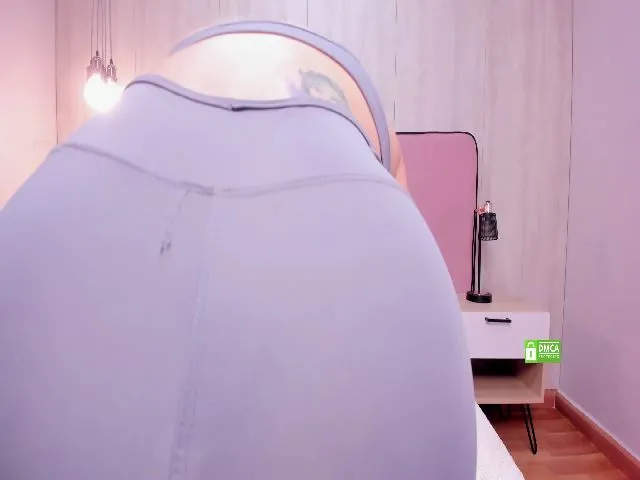 Live sex webcam photo for Stacygray_ #254550945