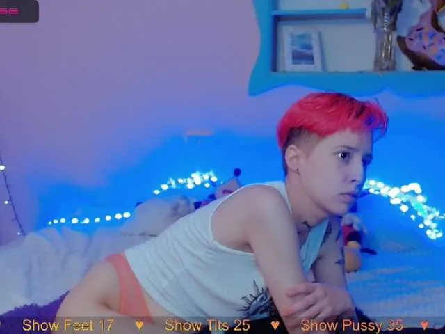 Live sex webcam photo for PartyGirls111 #242570270