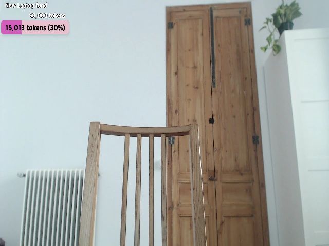 Live sex webcam photo for LolasPie #264815590