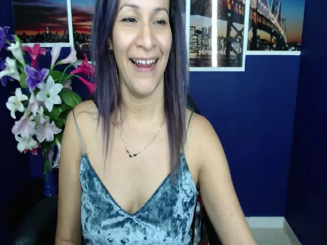 Live sex webcam photo for Infernalsexx #252680308
