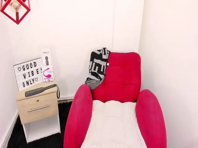 Live sex webcam photo for Catalinacasas #257254836