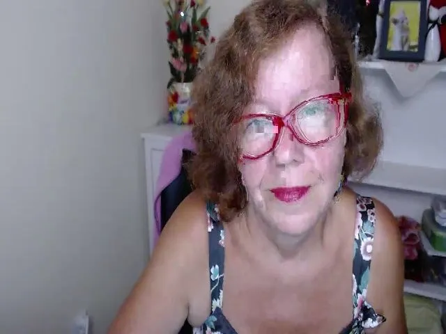 Live sex webcam photo for Adele_69 #263557254