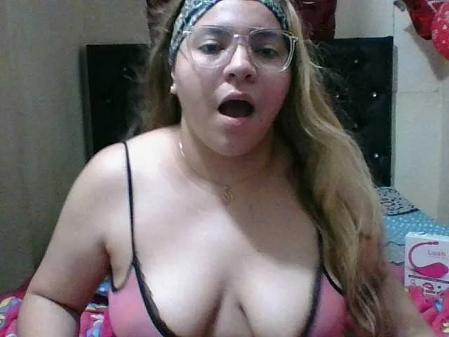 Live sex webcam photo for Victoriamor #243853307