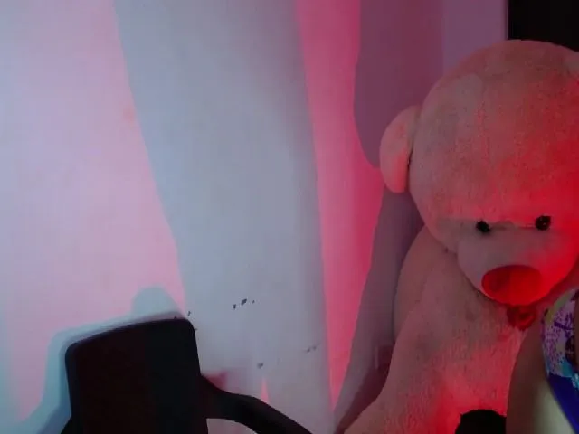 Live sex webcam photo for Samantha4k #254026332