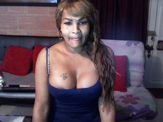 Live sex webcam photo for Angelaebony #240758678