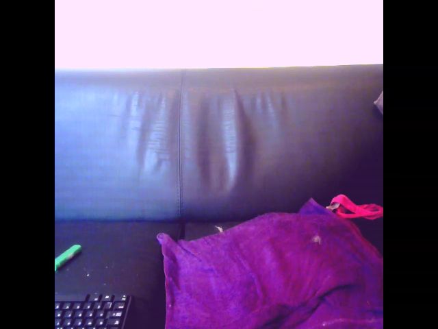 Live sex webcam photo for Sexygeny #252607991