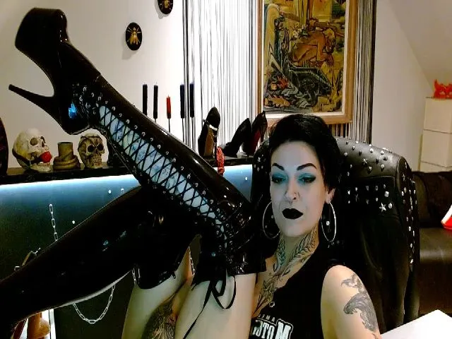 Live sex webcam photo for DaemonInk #258820746