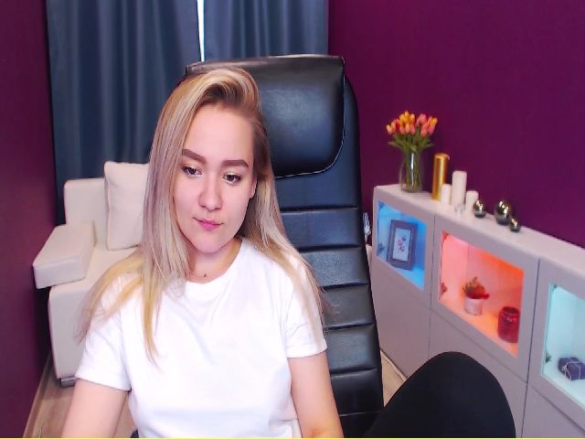 Live sex webcam photo for Kara_Smith #255855426