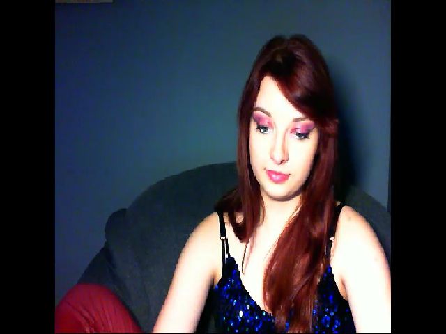 Live sex webcam photo for VirginLuna18 #256401322