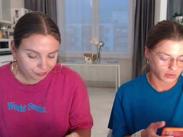 Live sex webcam photo for BugaGirls #250380688