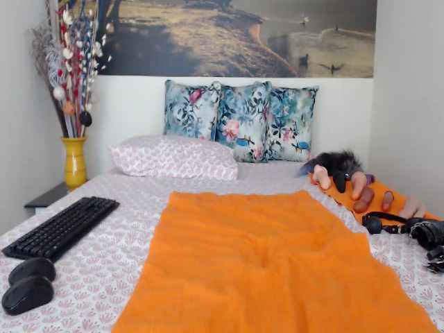 Live sex webcam photo for AikoTailor #287876053