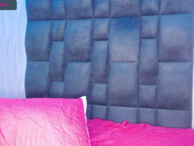 Live sex webcam photo for lolaastars1 #244918758