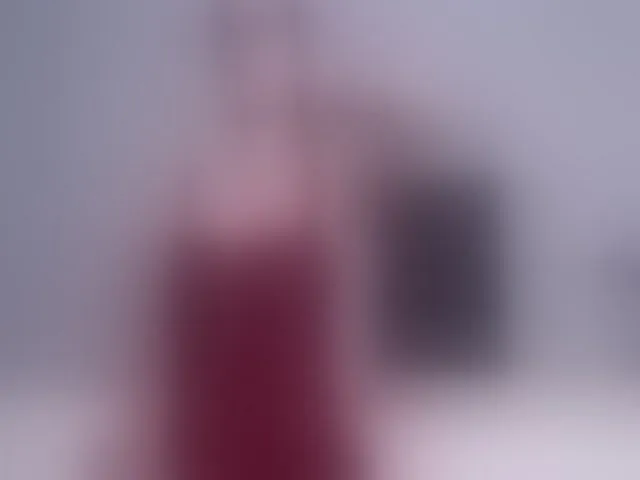 Live sex webcam photo for AliceMuller #287873296