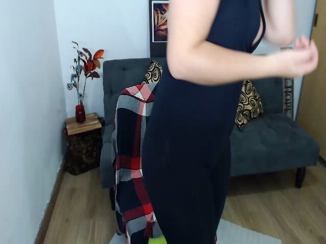 Live sex webcam photo for Valeria_cross #265206884