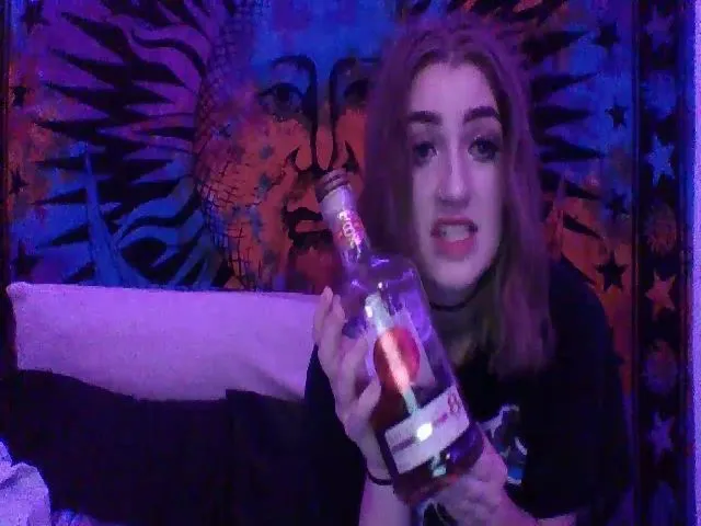 Live sex webcam photo for Virctoriavain #264806024