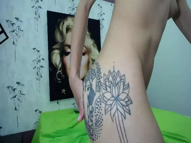 Live sex webcam photo for Anttonella_2 #254412442