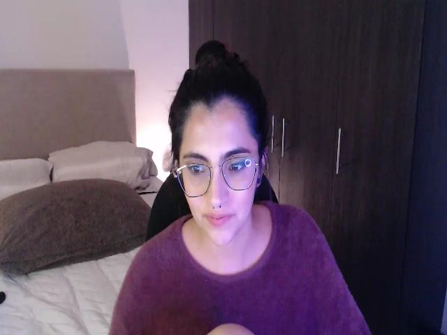 Live sex webcam photo for Amelie_moon_ #253645474