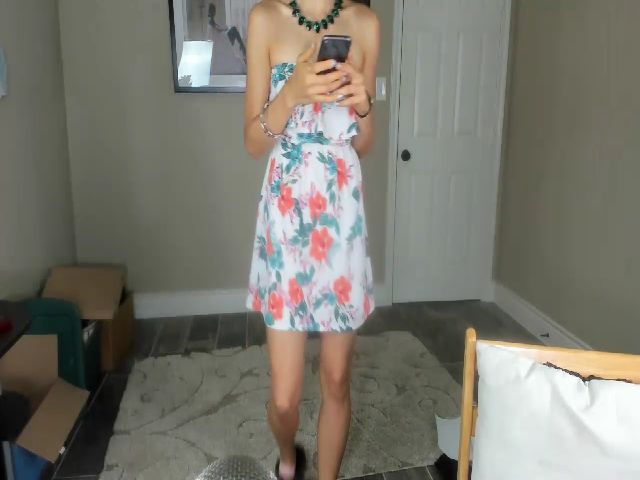 Live sex webcam photo for elena_ermie #255946806