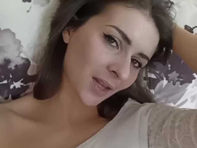 Live sex webcam photo for monikaG #241023969