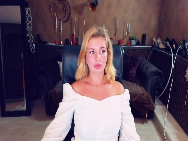 Live sex webcam photo for ArielAniston #256321242