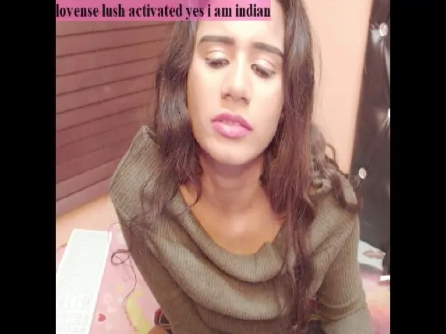 Live sex webcam photo for PARADISEQEEN #261724419