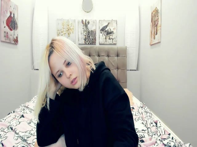 Live sex webcam photo for Helokit #262013700