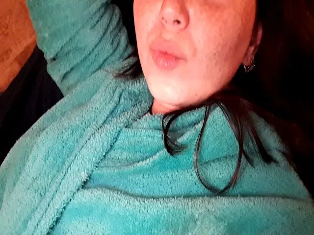 Live sex webcam photo for ChristaRi #256389495