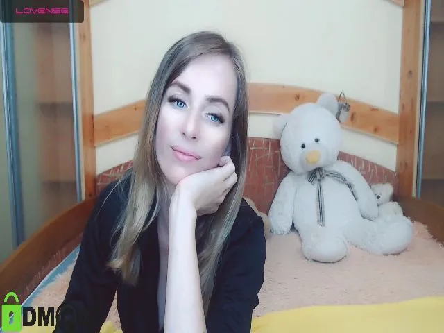 Live sex webcam photo for VitaCraft_ #254106151