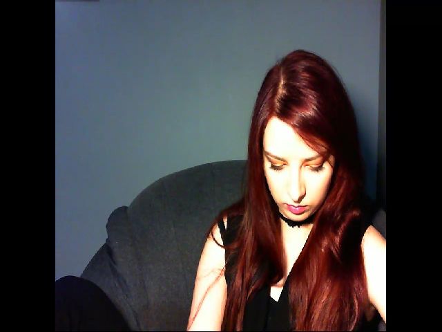 Live sex webcam photo for VirginLuna18 #252546566