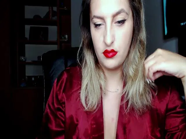 Live sex webcam photo for MistressKiara #253916128