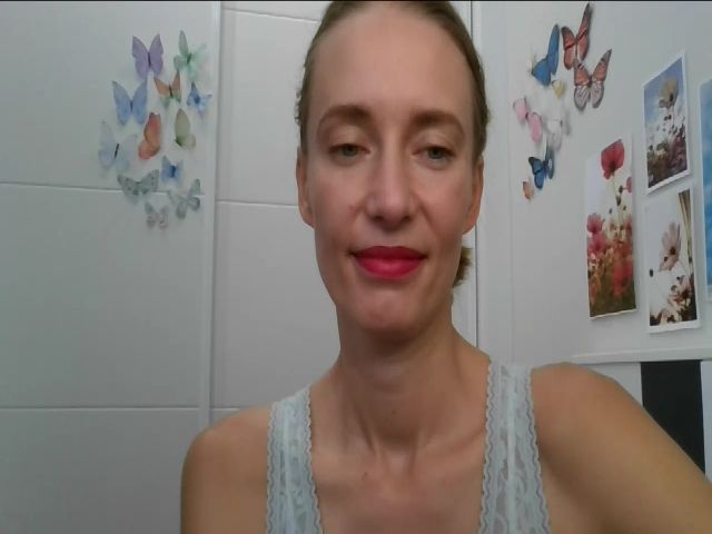 Live sex webcam photo for CelesteTasty #264184718