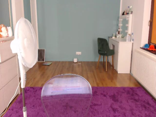 Live sex webcam photo for Conny___ #257212102