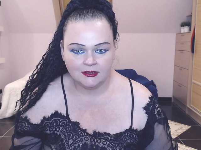 Live sex webcam photo for maure11 #251208488