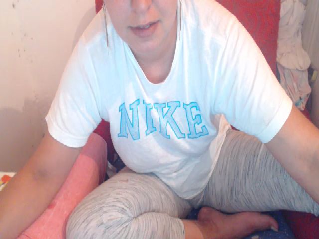 Live sex webcam photo for Carlastar00 #257962751