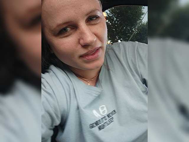 Live sex webcam photo for LareNK #247474328