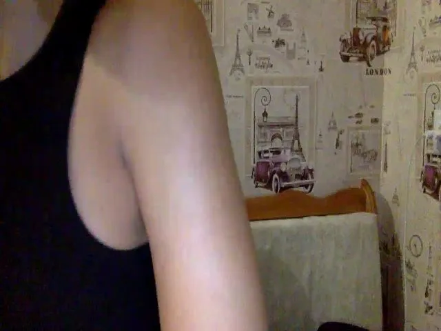 Live sex webcam photo for JolyBoss #257064577
